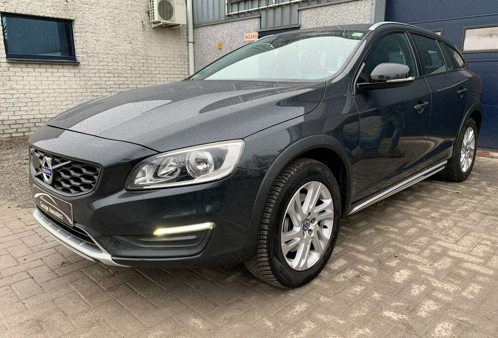 Volvo V60 Cross Country 2.0 D3