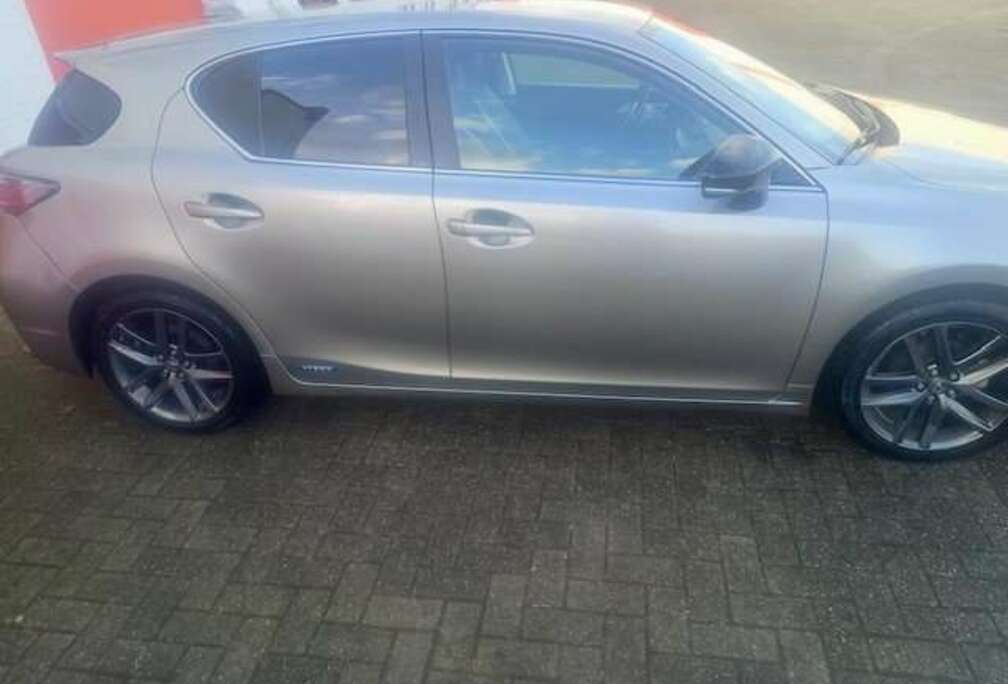 Lexus CT 200h F Sport