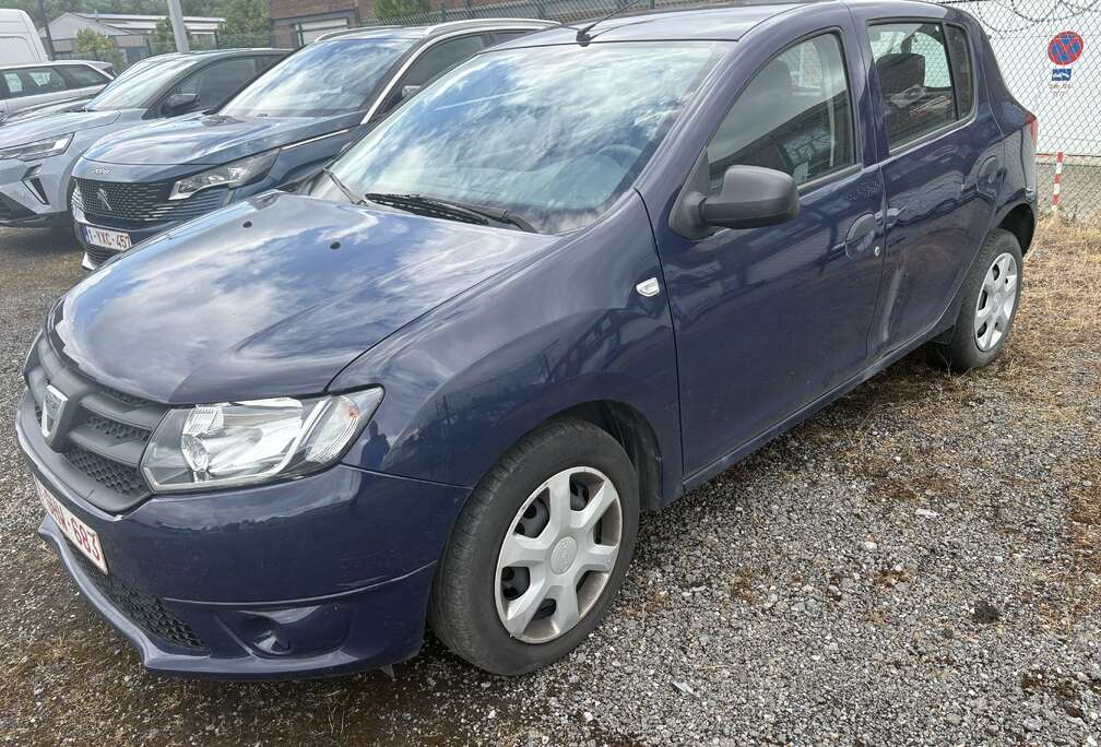 Dacia Sandero 1.2i très bon état mécanique
