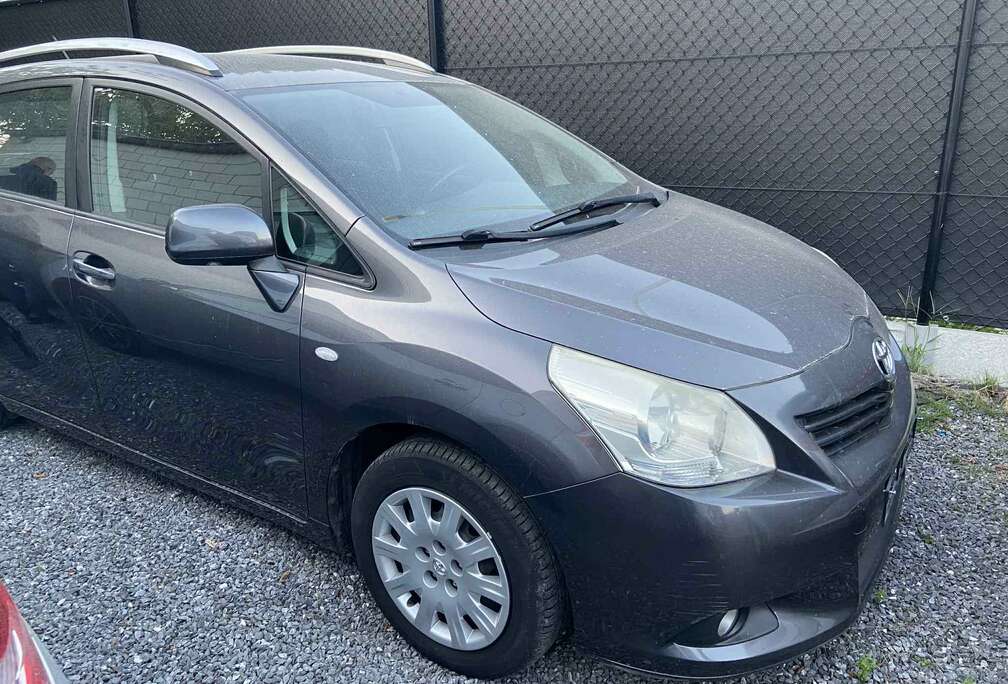 Toyota Verso 1.6 benzine prijs zie opmerkingen