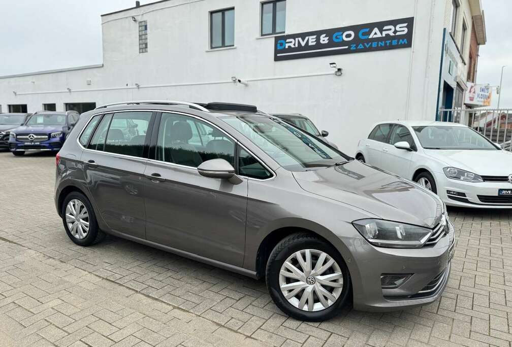 Volkswagen 1.6 CR TDi Highline - Panoramische dak ** 1 JAAR GARANTIE **