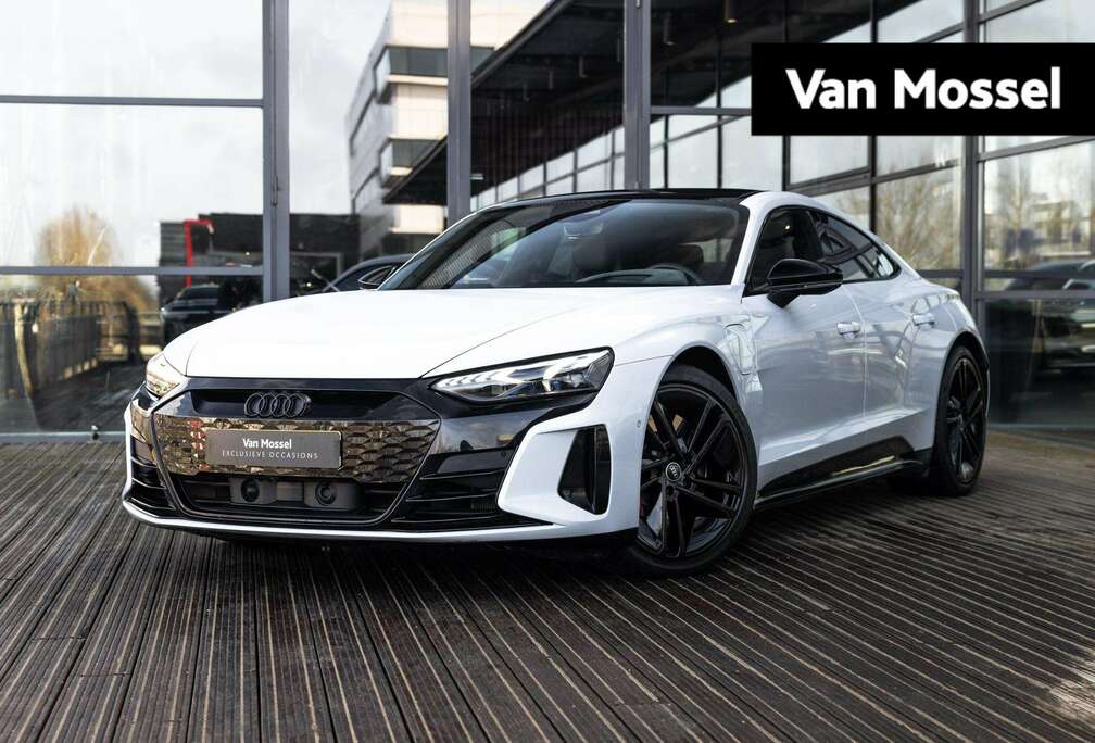 Audi 93 kWh  PANORAMADAK  RS STOELEN  STOELVERWARMIN