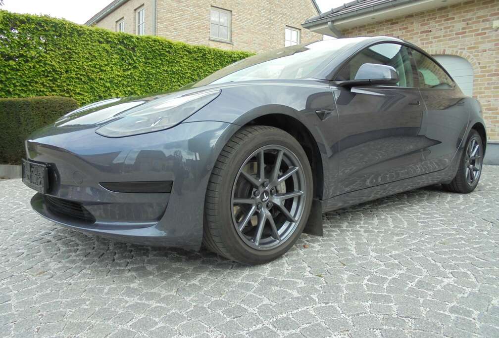 Tesla Model 3 55 kWh 280pk/ NAVI/ 360 CAMERA/VERW ZETELS