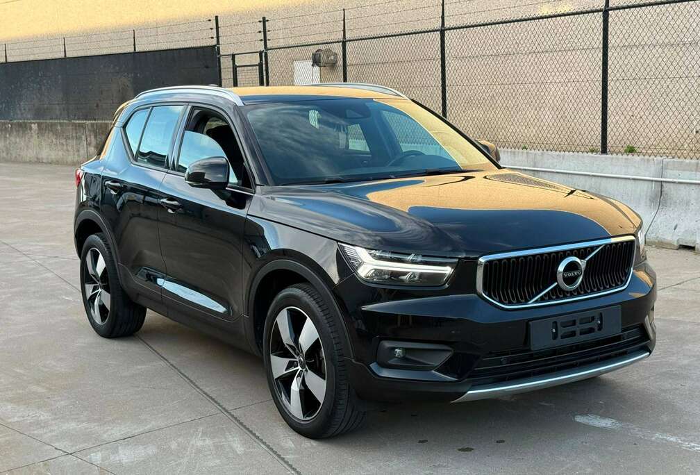 Volvo XC40 1.5 T2 Momentum Pro