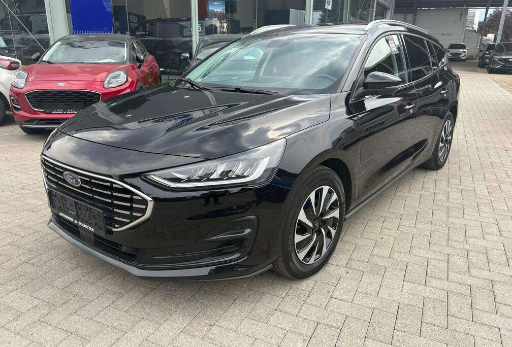 Ford Focus Clipper Titanium X 1.0 mhev 125 pk met panor