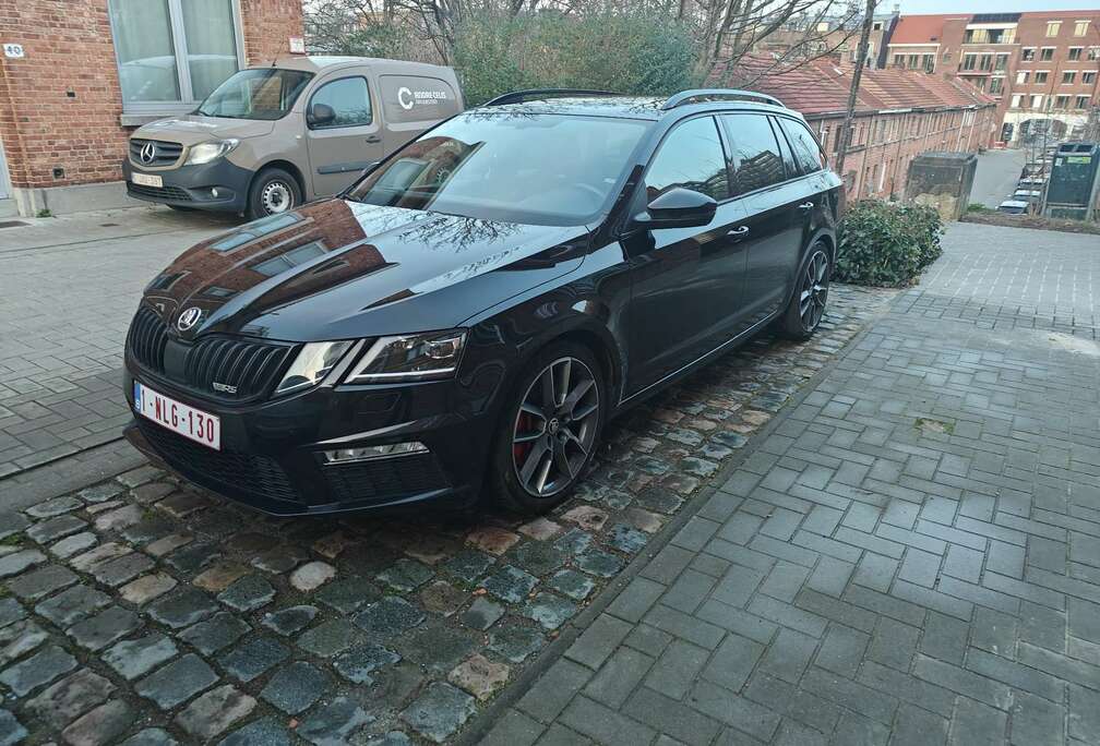 Skoda SW RS 2.0 TFSI DSG