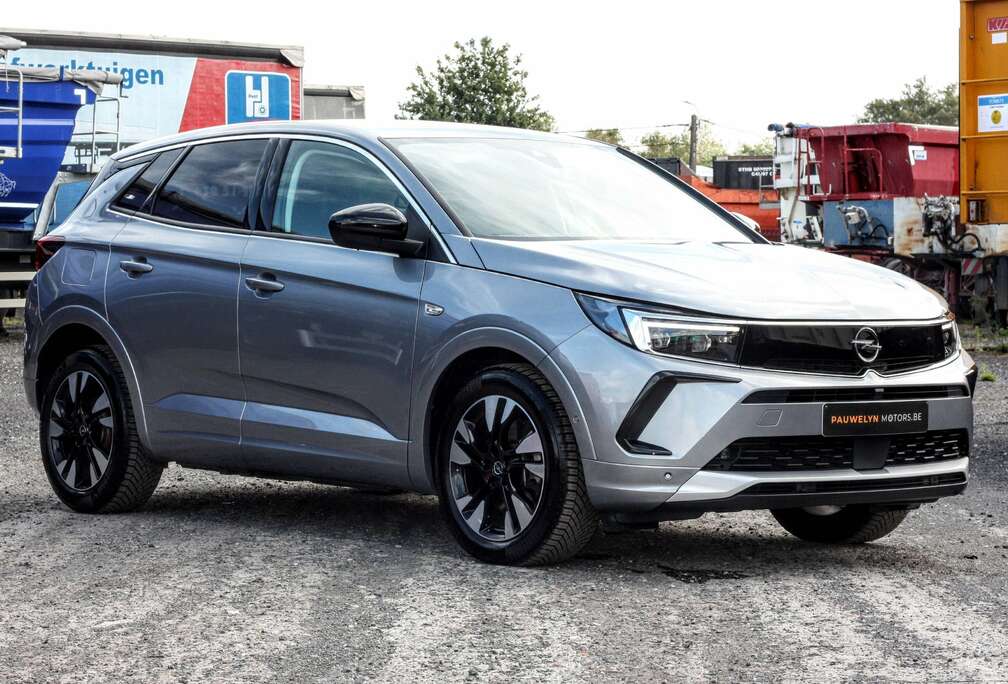 Opel 1.6 Plug-in-Hybrid/ IntelliLux LED/ 360° Cam/ Navi/ CarPlay/