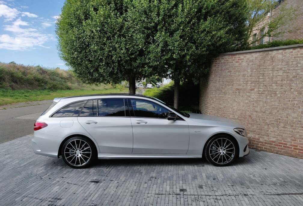 Mercedes-Benz AMG C 43 4Matic T 9G-TRONIC
