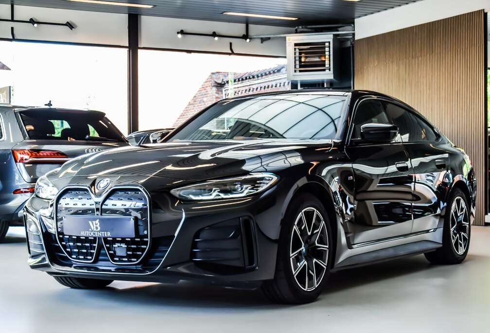 BMW eDrive40 M-Sportpakket Night Edition 04/2023