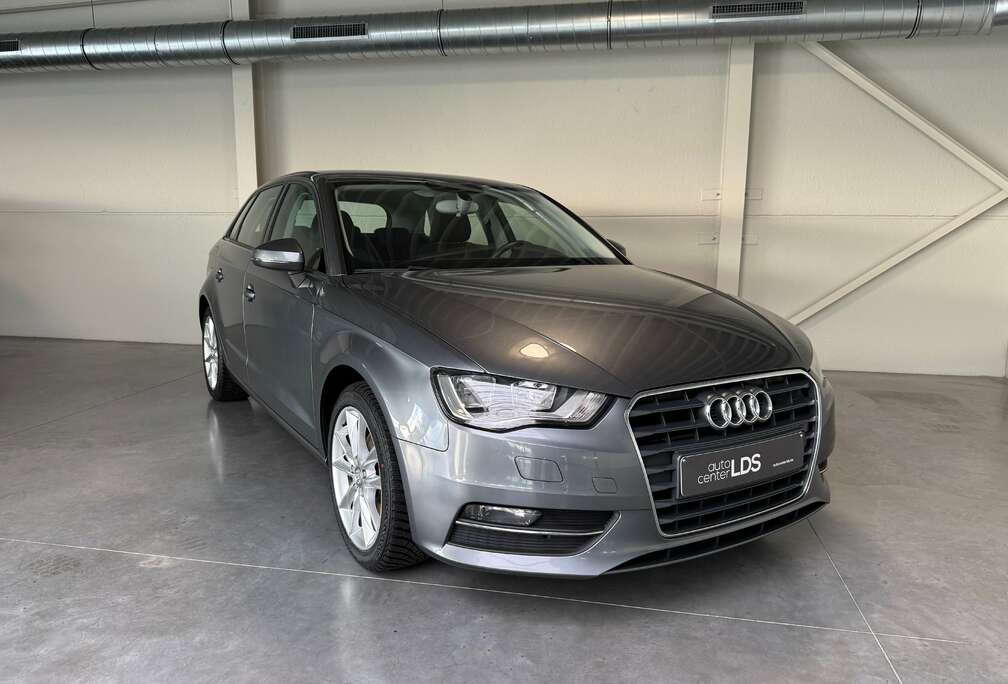 Audi Audi A3 - SPORTBACK- benzine - navi - 17\