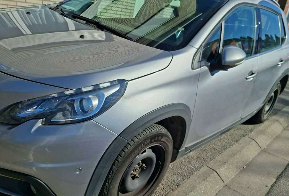 Peugeot 2008 1.2 PureTech Crossway S