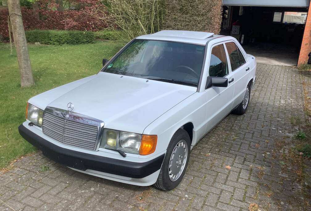 Mercedes-Benz D 2.5 TURBO