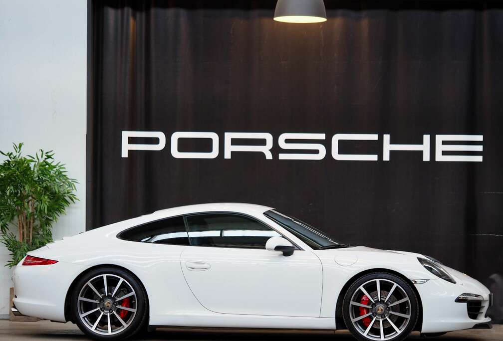 Porsche 991.1 Carrera S 3.8 PDK * Porsche Approved * 1 st paint *