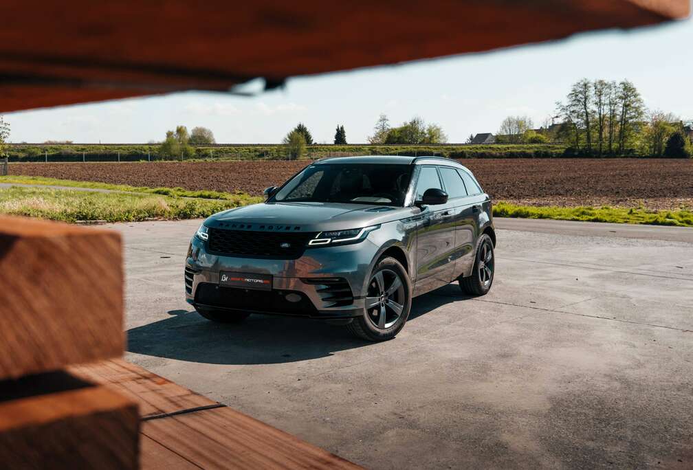 Land Rover R-Dynamic D240 S