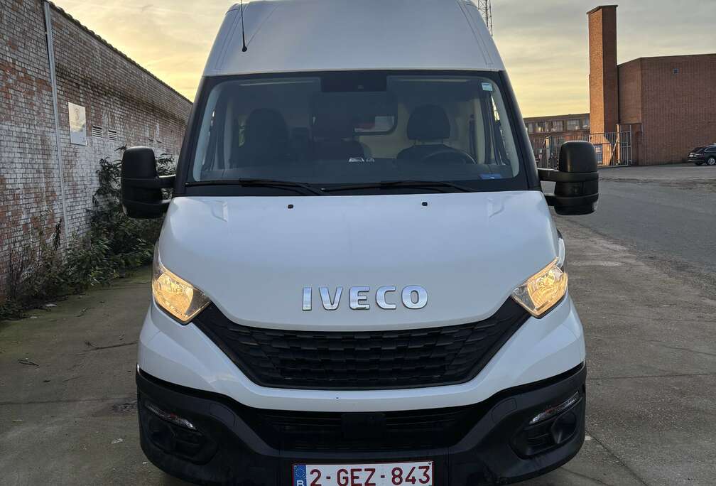 Iveco 35S14D 2.3 Turbo VGT