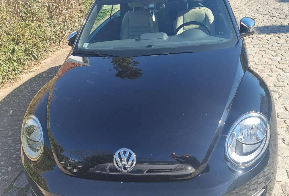 Volkswagen Beetle Cabriolet 1.2 TSI Design DSG