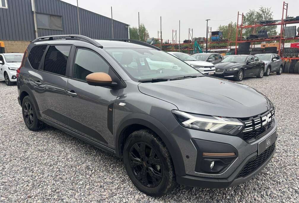 Dacia Hybrid Extrême 7 Places