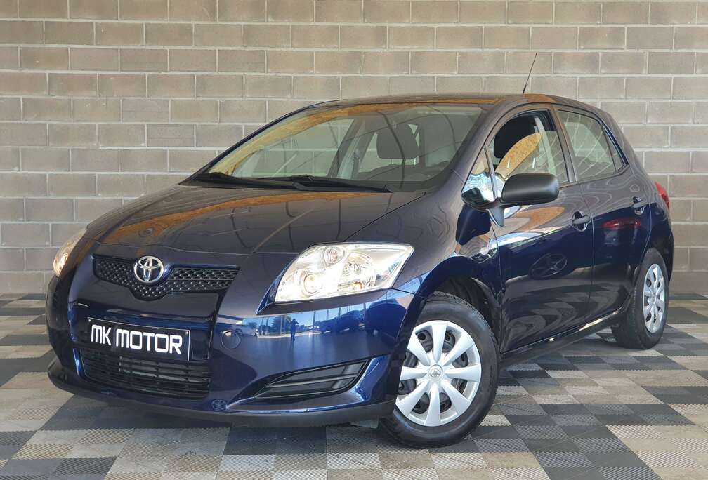 Toyota 1.4 ESSENCE 97CV /  13.000 KM  / FULL CARNET