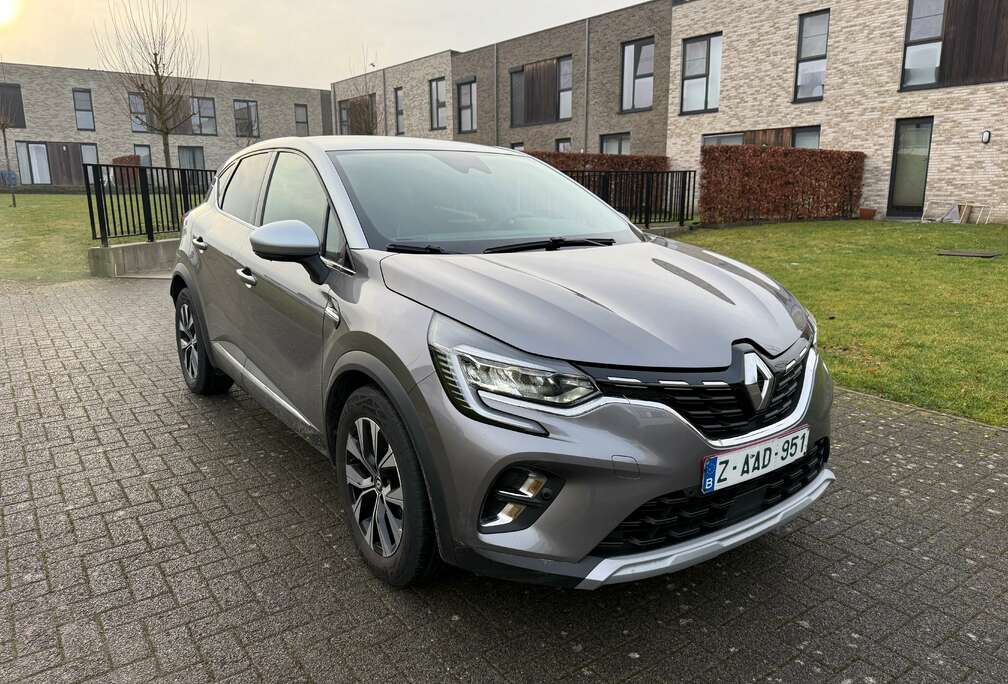 Renault Captur 1.33 TCe MHEV Iconic EDC GPF