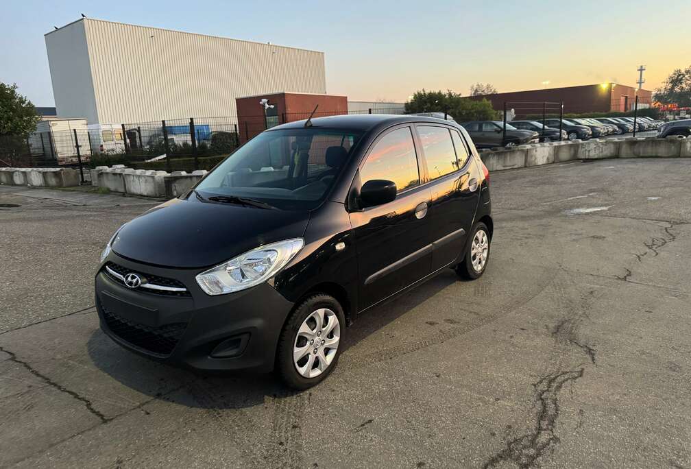 Hyundai i10 1.1i Lounge BlueDrive