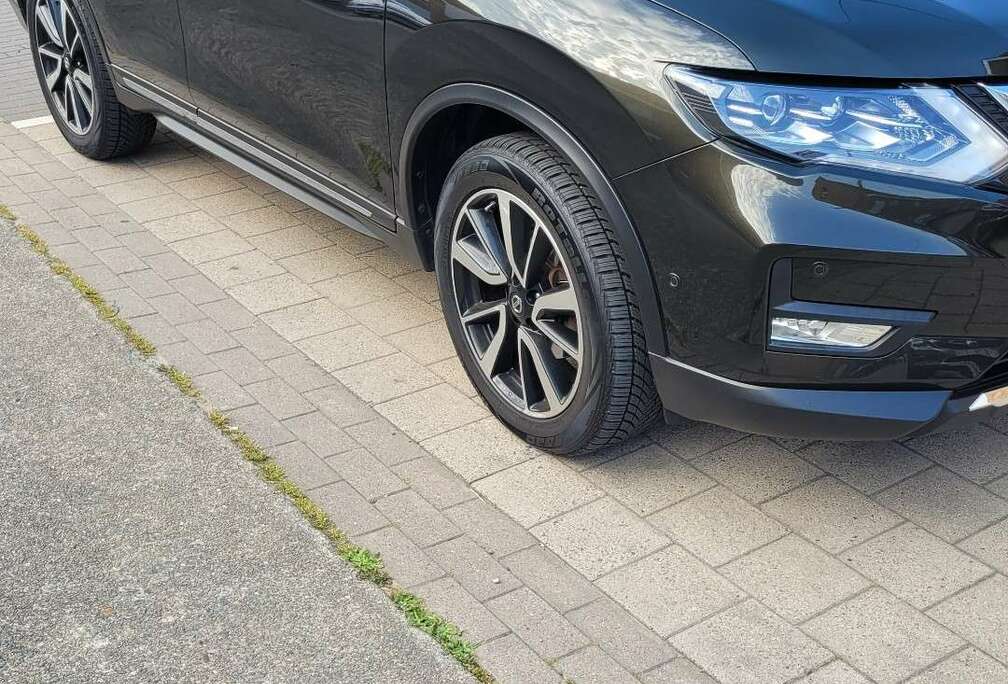 Nissan Tekna