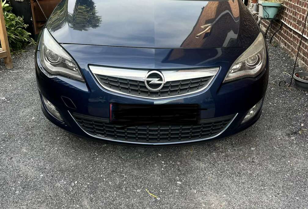 Opel 1.7 CDTi Cosmo DPF