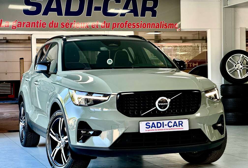 Volvo 2.0 B3 MHEV ULTIMATE DESIGN PLUS DARK