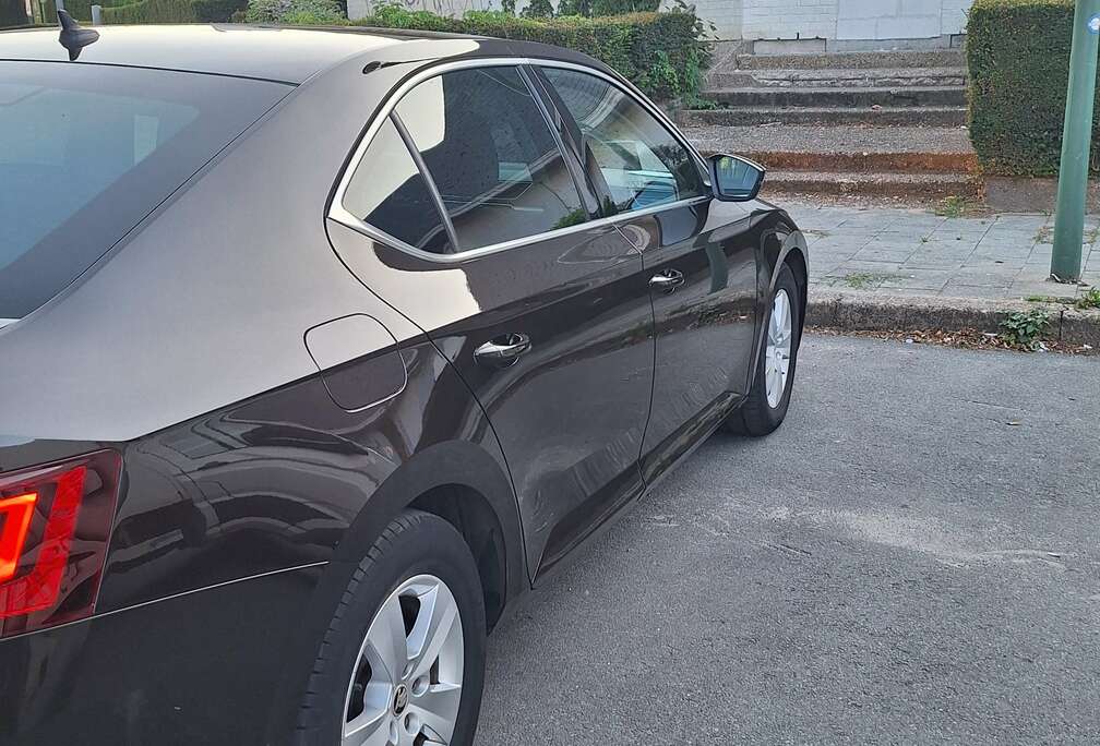 Skoda Superb 1.6 CR TDi Ambition DSG (EU6.2)