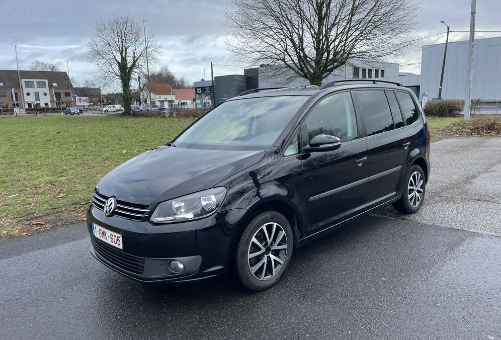 Volkswagen Touran 1.6 CR TDi Highline