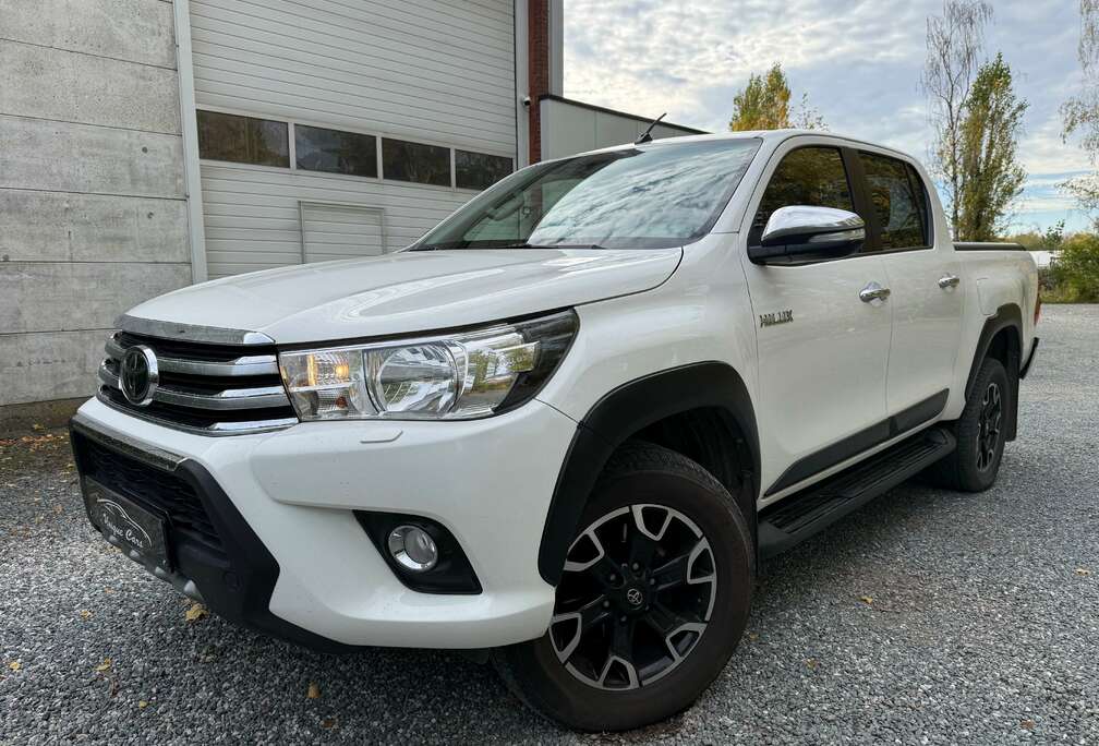 Toyota HiLux 4x4 Double Cab Autmaat 2.4D4D Trekhaak New