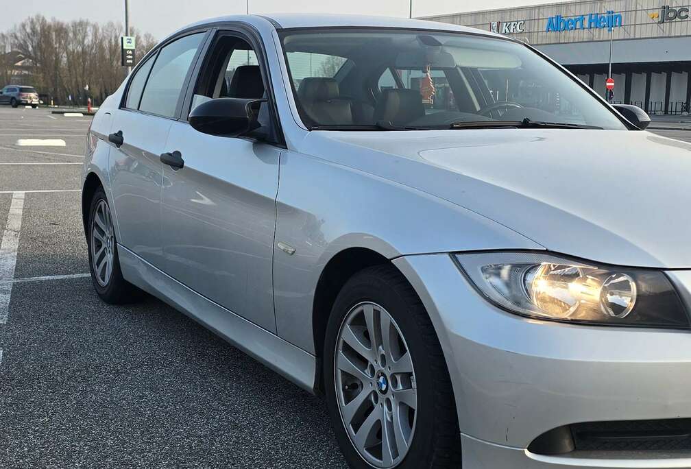 BMW 318iA