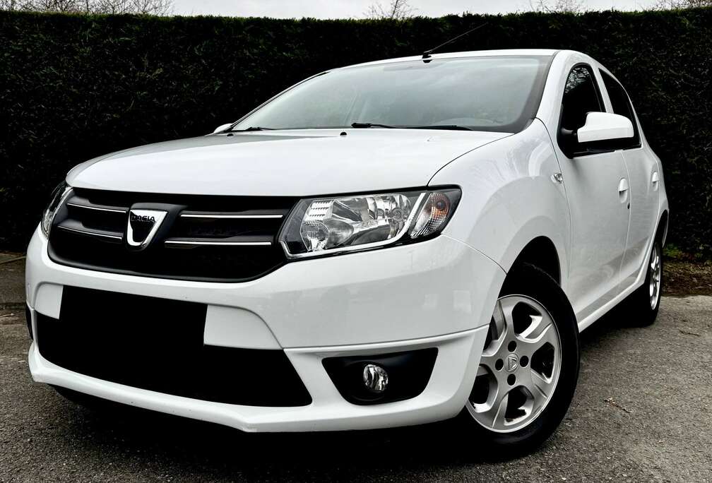 Dacia 1.5 dCi/ Euro 6b/ Climatisation/ Attache Remorque