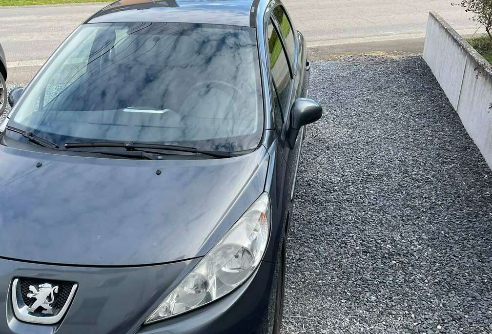 Peugeot 207  1.4 HDi Access