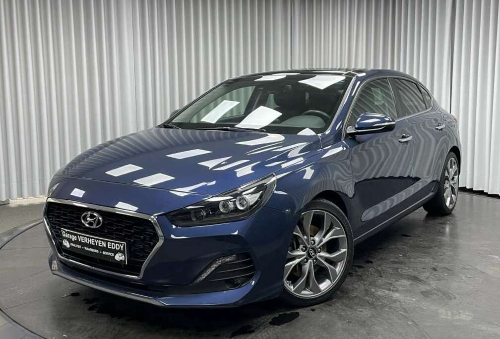 Hyundai 1.4 T-GDi / Navi / Leder / Camera / LED / Keyless