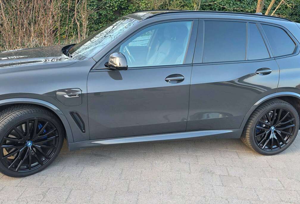 BMW X5 PHEV 3.0A xDrive45e
