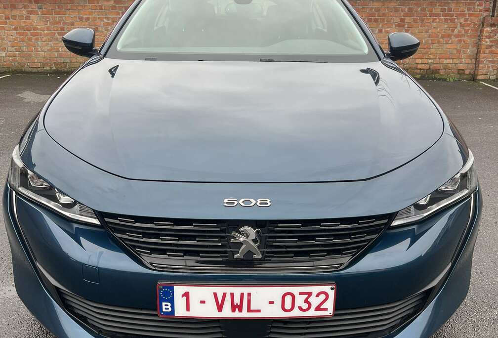 Peugeot PureTech 180 EAT8 Active