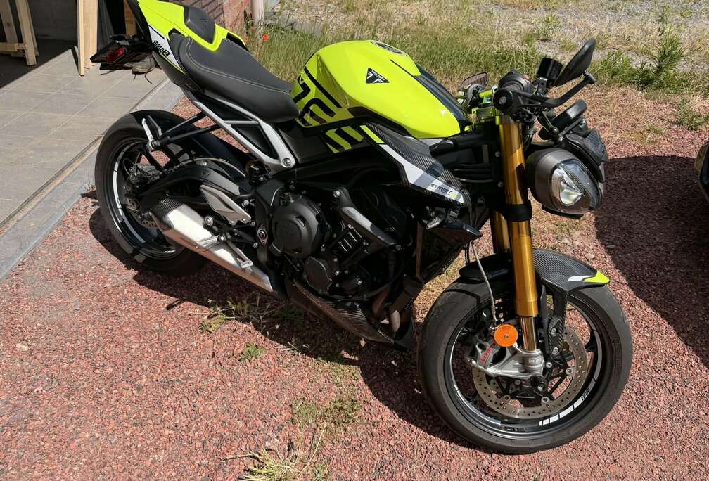 Triumph Edition Moto 2 Racing Yellow 417/765