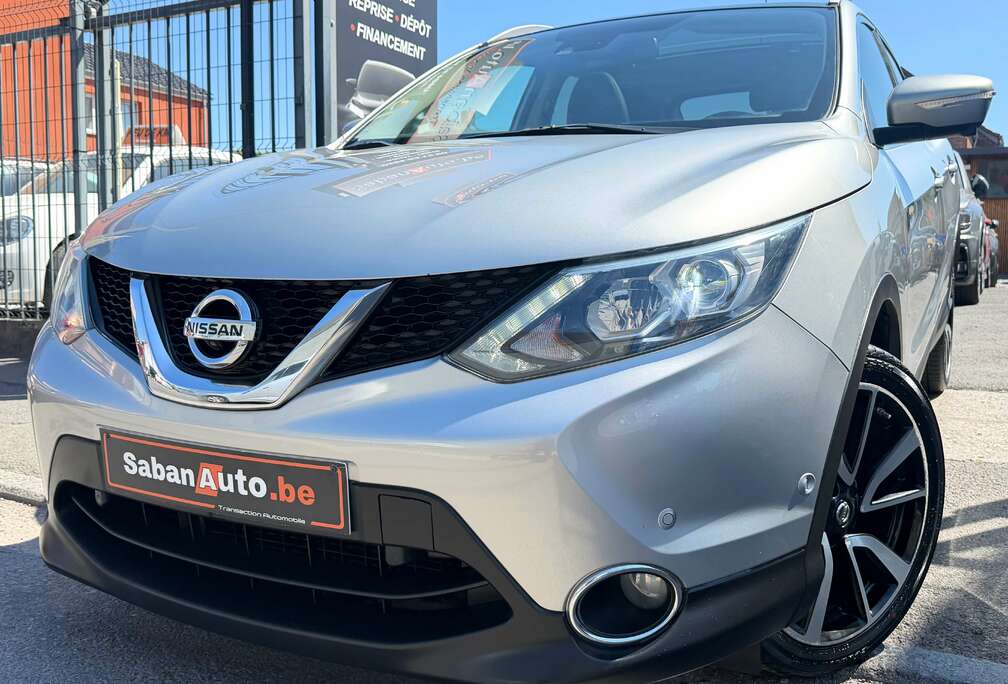 Nissan Qashqai 1.5 dCi ° TOIT PANO ° NAVI ° CAMERA ° GARA