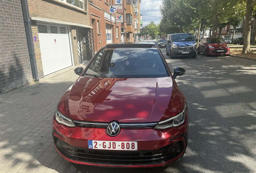 Volkswagen 2.0 SCR TDi R-Line DSG (EU6AP)