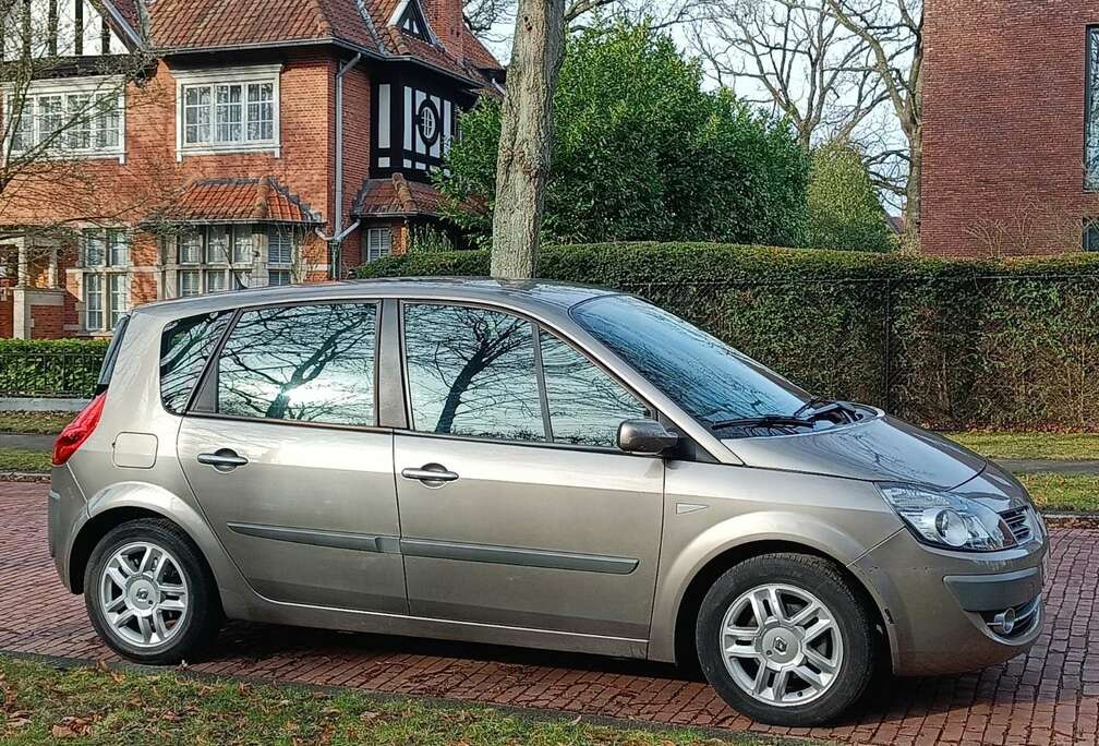 Renault 1.6 BENZINE 1STE EIGENAAR