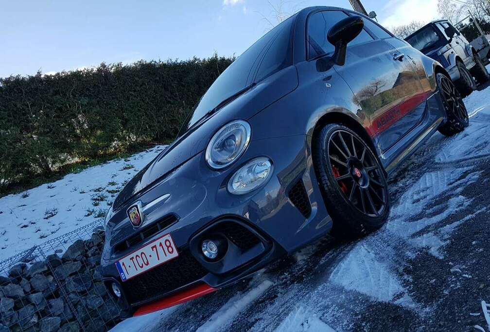 Abarth 1.4 T-Jet XSR Yamaha Limited Edition