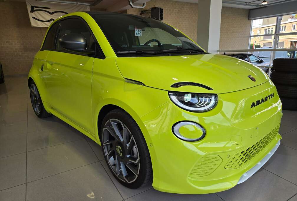 Abarth e-500 42 kWh Scorpionissima XXX 157 KM XXX