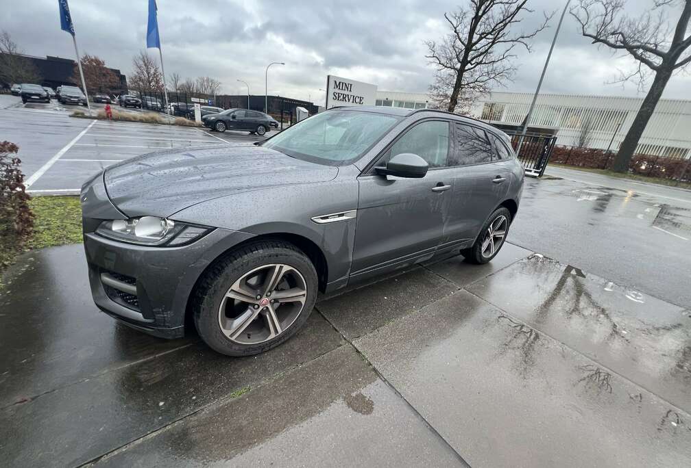 Jaguar F-Pace 2.0 T AWD R-Sport (EU6.2)