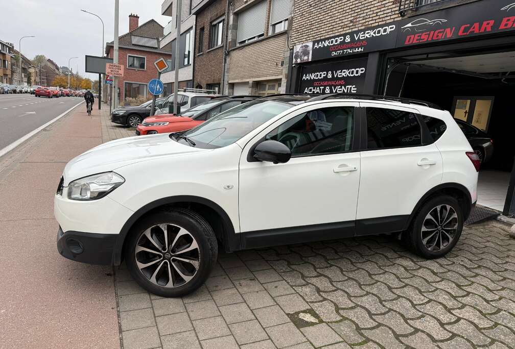 Nissan 1.6i 2WD Tekna Panorama Navigatie *Netto 4545*