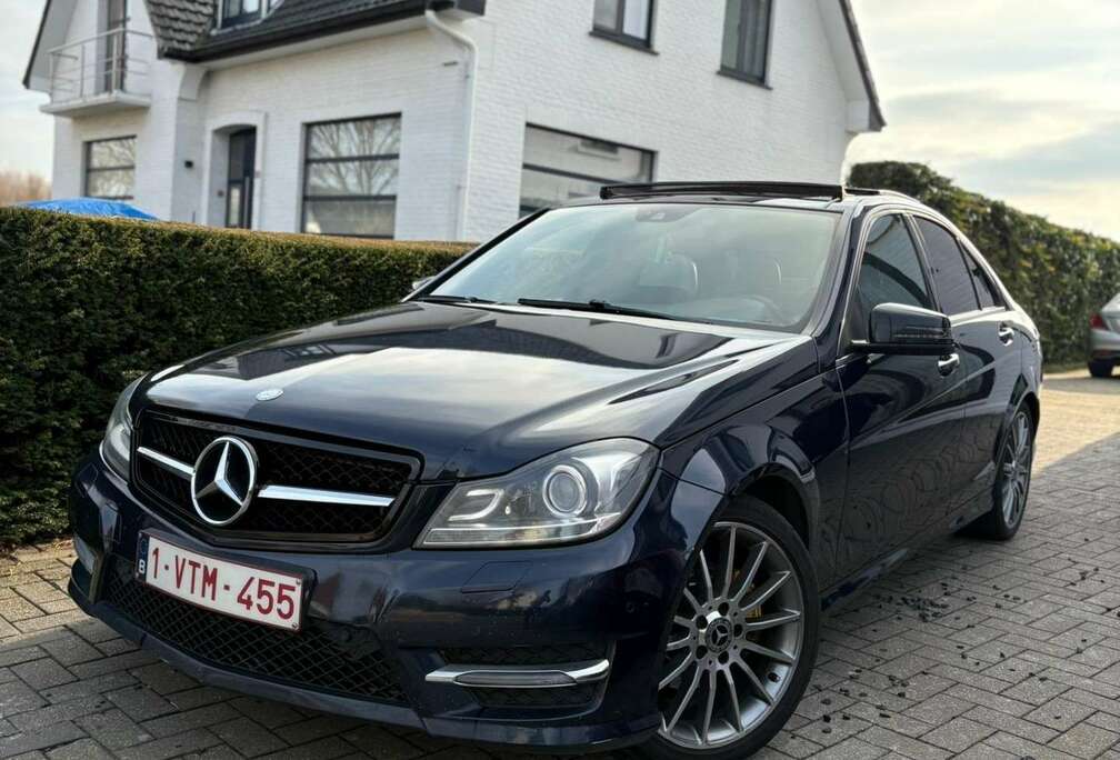 Mercedes-Benz AMG FULL OPTION