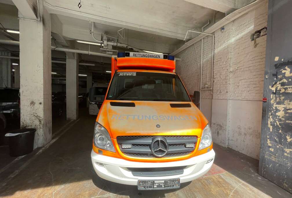 Mercedes-Benz 515 2.1 CDI Ambulance
