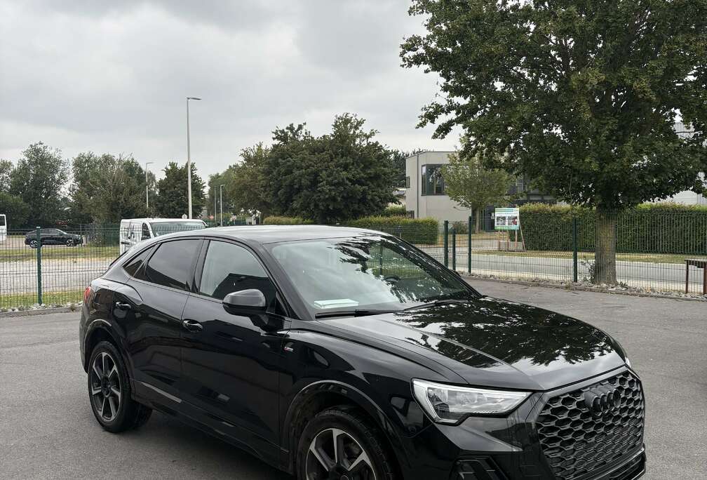 Audi Sportback Full Black