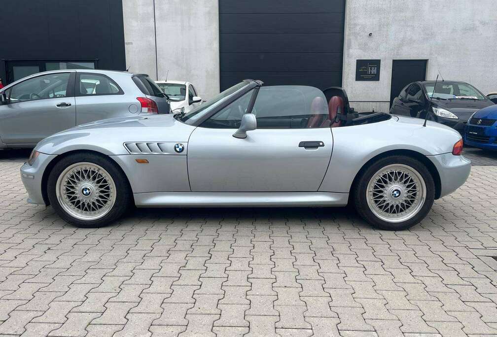 BMW 2.8i 6 Cilinder, Manueel, Airco, leder, Zetelverwarming, Bijna oldtimer