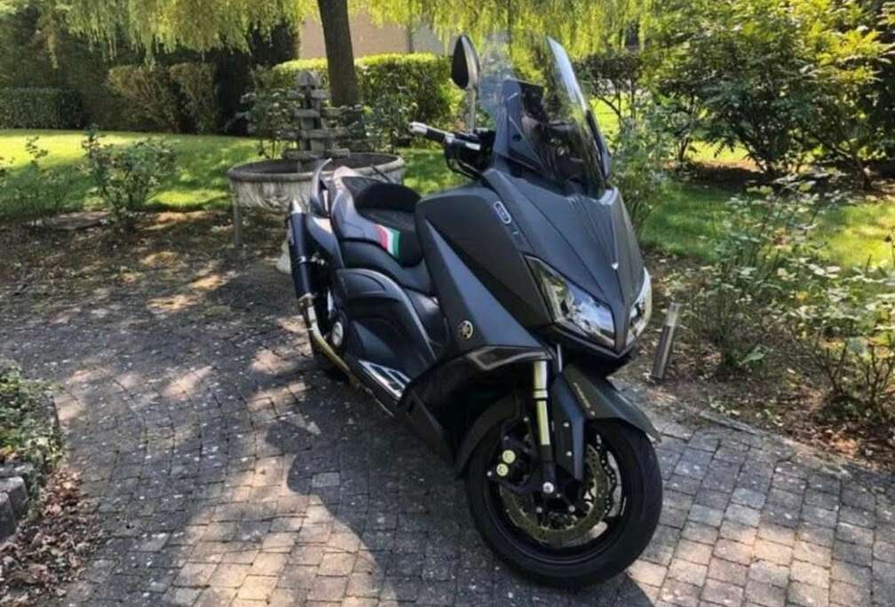 Yoshimura Full Carbone