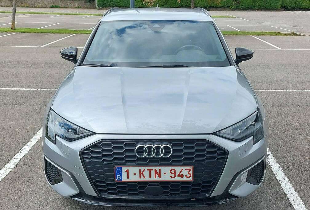Audi A3 Sportback *Garantie constructeur 10/2027!!! Pneus été et hiver + attache remorque de série. A saisir!